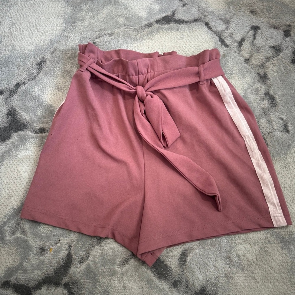 women’s belted high waisted shorts size large